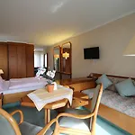 Am Kurpark 호텔 3*